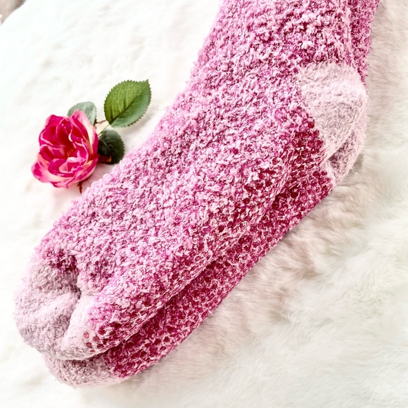 New with tags CUDDL DUDS SHERPA LINED LOUNGE SOCKS w/PLUSHFILL SUPER COMFORTABLE - Picture 2 of 3
